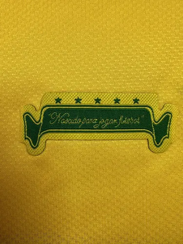 2006 Retro Brazil Home Soccer Jersey AAA fan-grade — view 8
