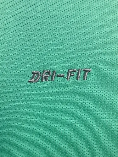 2016 Retro Portugal Away Football Shirt AAA fan-grade — view 7