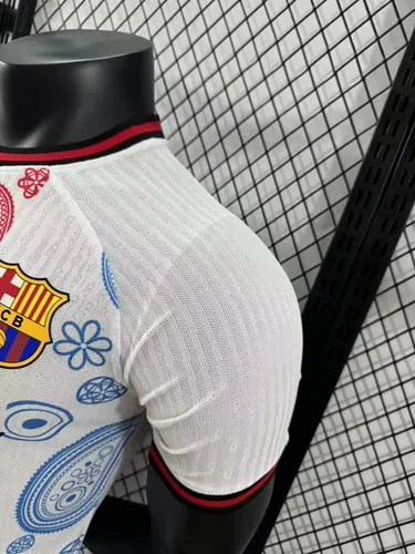 قميص برشلونة الخاص نسخة اللاعب 02 لموسم 2024/2025 — view 6