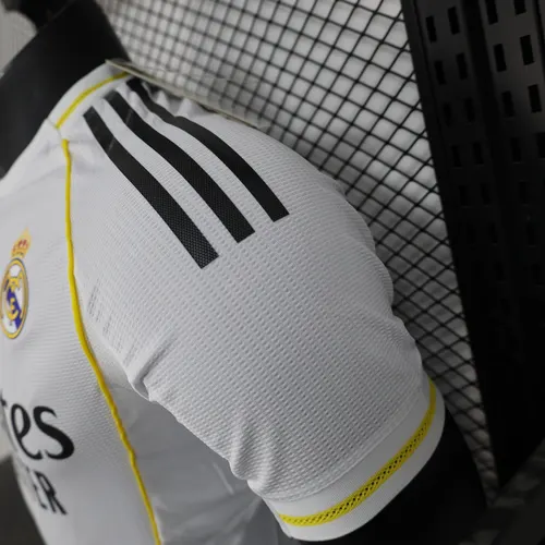 2025/2026 Player Version Real Madrid Home Football Jersey AAA fan-grade — view 7