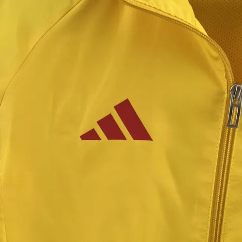 2023 Flamengo Windbreaker yellow Soccer Jersey AAA fan-grade — view 5
