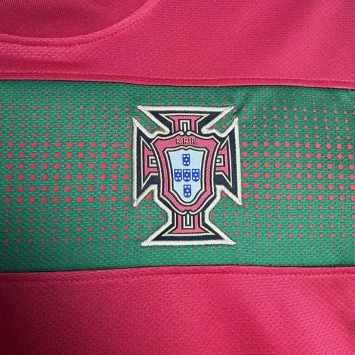 2010 Retro Portugal Home Football Shirt AAA fan-grade — view 6