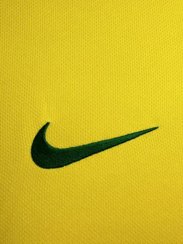 2014 Retro Brazil Home Soccer Jersey AAA fan-grade — view 4