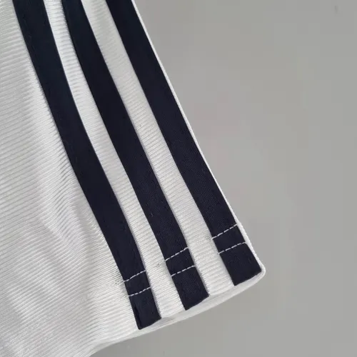 1998/2000 Retro Real Madrid Home — view 9