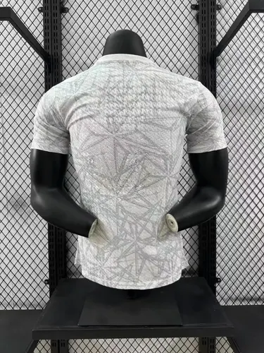 2024/2025 قميص لاعب ريال مدريد الإصدار الخاص 04 — view 3