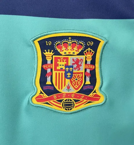2010 Retro Spain Goalkeeper Soccer Shirt AAA fan-grade — view 5