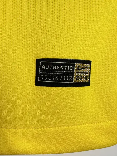 2014 Retro Brazil Home Soccer Jersey AAA fan-grade — view 8