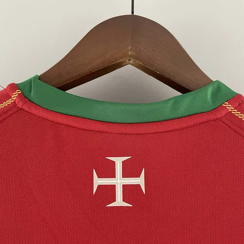 2006 Retro Portugal Home Football Shirt 1:1 Thai Quality — view 4
