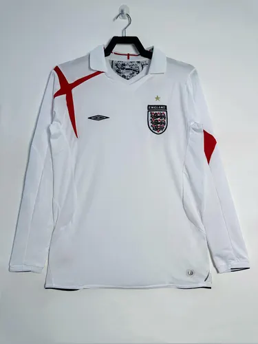 2006 Retro Long Sleeve England Home Soccer Jersey AAA fan-grade — view 1