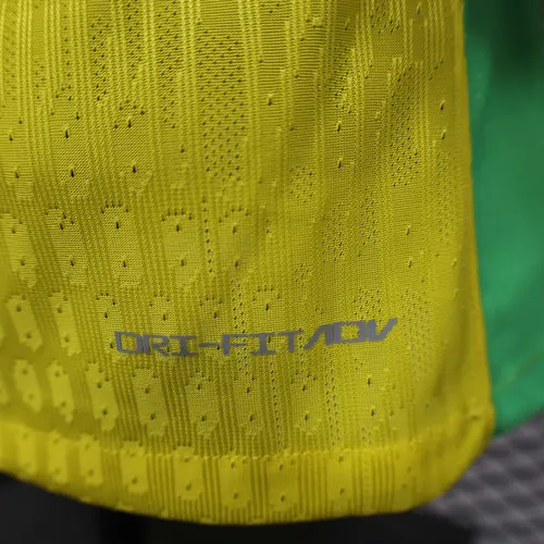 Version joueur Brésil domicile maillot de football 2025 — view 9