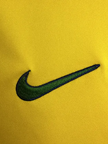 1997 Retro Brazil Soccer Jersey Home AAA fan-grade — view 5