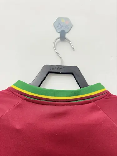 1998 Retro Portugal Home Football Shirt AAA fan-grade — view 4