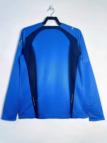 2006 Retro Italy Long sleeves Home Soccer Shirt AAA fan-grade — view 2