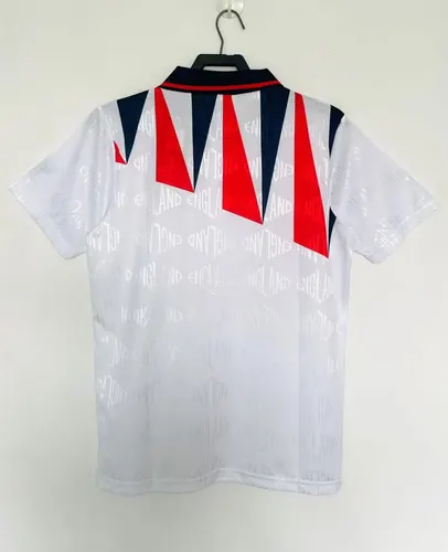1992 Retro England Home Soccer Jersey AAA fan-grade — view 2