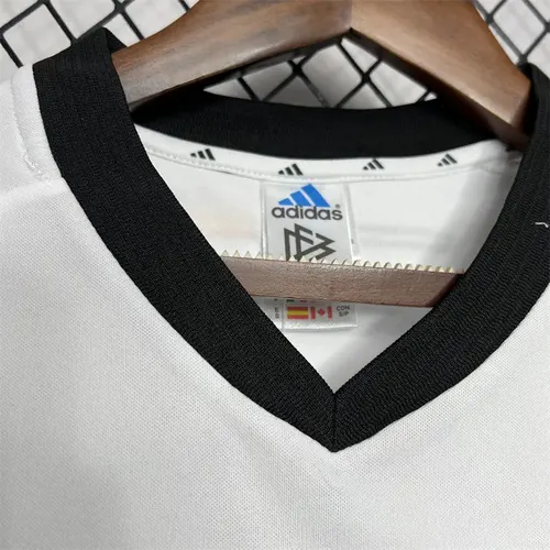 2002 Retro Germany Home Soccer Jersey AAA fan-grade — view 4