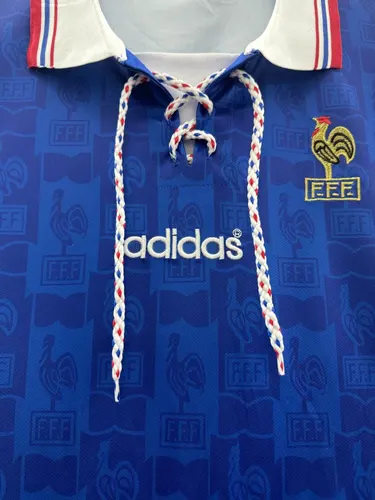 1996 Retro France Home Football Shirt AAA fan-grade — view 3