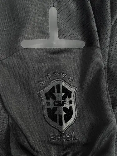 2013-2014 Retro Brazil black Soccer Jersey AAA fan-grade — view 5