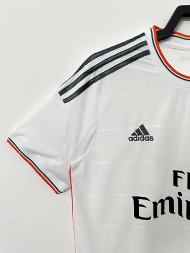 2013/2014 Retro Real Madrid Home Football Jersey AAA fan-grade — view 8