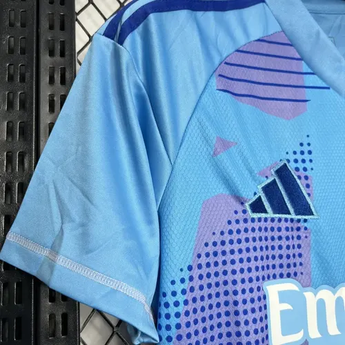 2024/2025 Real Madrid Goalkeeper Jersey AAA fan-grade — view 5