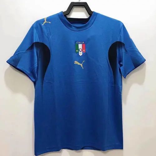 2006 Retro Italy Home Soccer Shirt AAA fan-grade — view 1