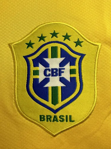 2006 Retro Brazil Home Soccer Jersey AAA fan-grade — view 5