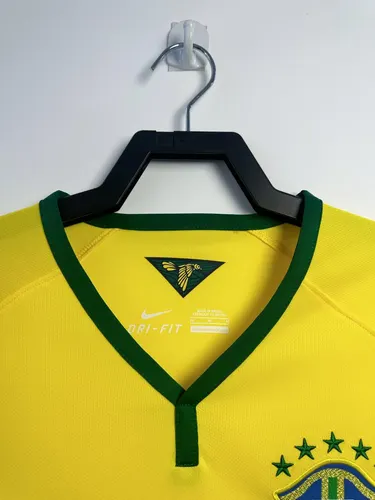 2014 Retro Brazil Home Soccer Jersey AAA fan-grade — view 3
