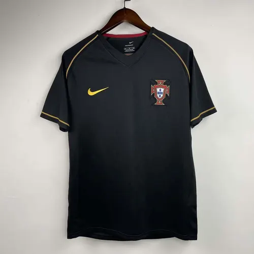 2006 Retro Portugal Away Football Shirt 1:1 Thai Quality — view 1