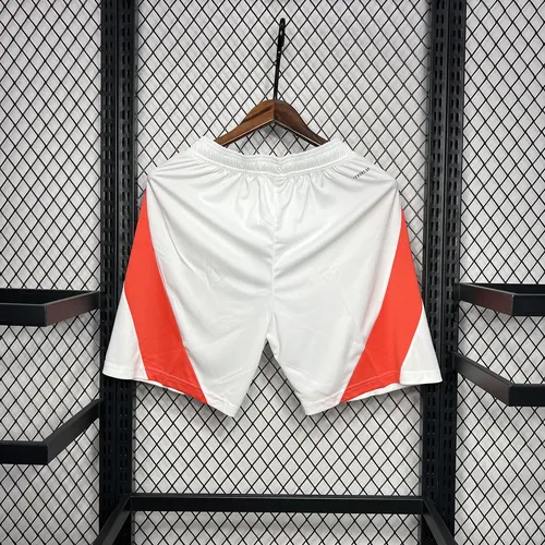 2024/2025 Manchester United Local Pantalón Corto — view 2
