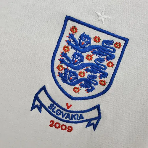 Maillot de football rétro 2010 Angleterre Domicile AAA qualité fan — view 7