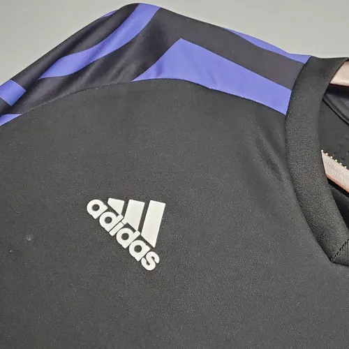 2016/2017 Retro Real Madrid Drittauswärts — view 4