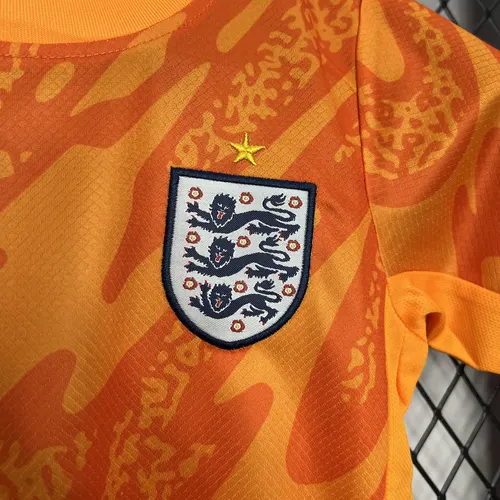 2024-2025 England Goalkeeper uniform Kids Size — view 3