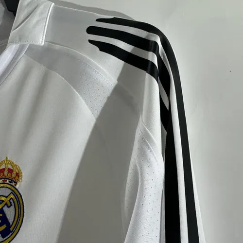 2005/2006 Retro Long Sleeve Real Madrid Home Soccer Jersey AAA fan-grade — view 4