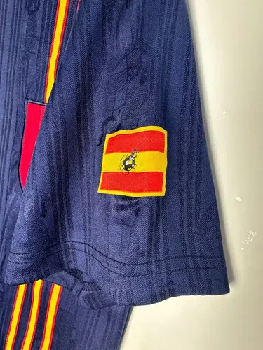 1996 Retro Spain Away Soccer Shirt AAA fan-grade — view 7