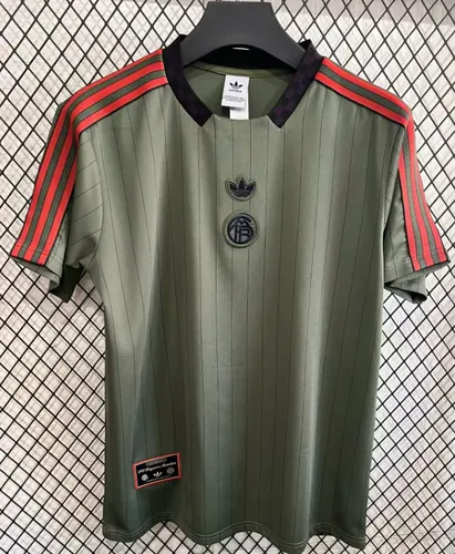 2025/2026 Bayern Munich Casual version Football Jersey AAA fan-grade