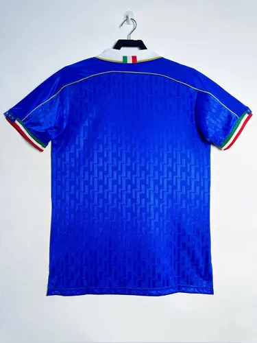 1995 Retro Italy Home Soccer Shirt AAA fan-grade — view 2