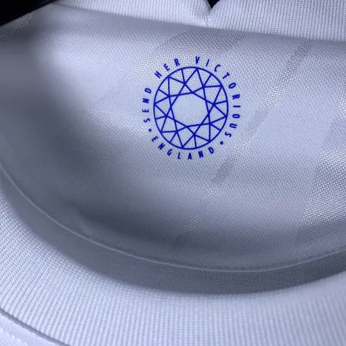 بطولة أوروبا 2022 قميص إنجلترا الأساسي — view 5
