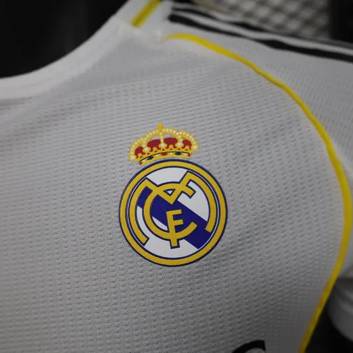 2025/2026 Player Version Real Madrid Home Football Jersey AAA fan-grade — view 5