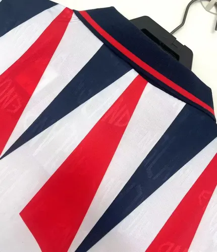 1992 Retro England Home Soccer Jersey AAA fan-grade — view 3
