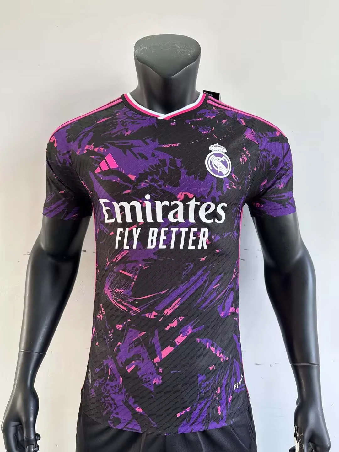 2023/2024 Player Version Real Madrid Football Shirt Classic Edition — main view