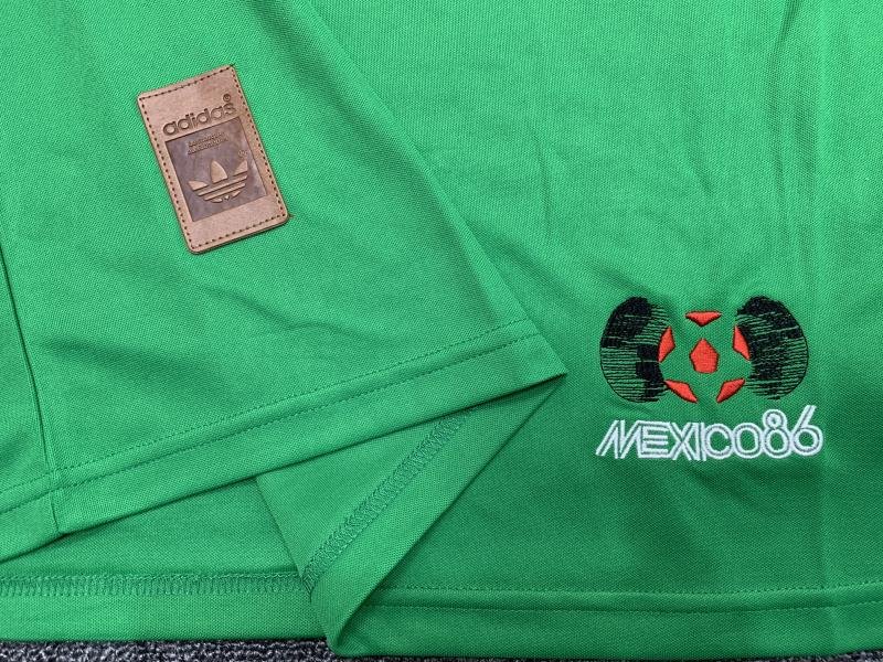 1986 Retro Mexico Home Soccer Jersey AAA fan-grade — view 6