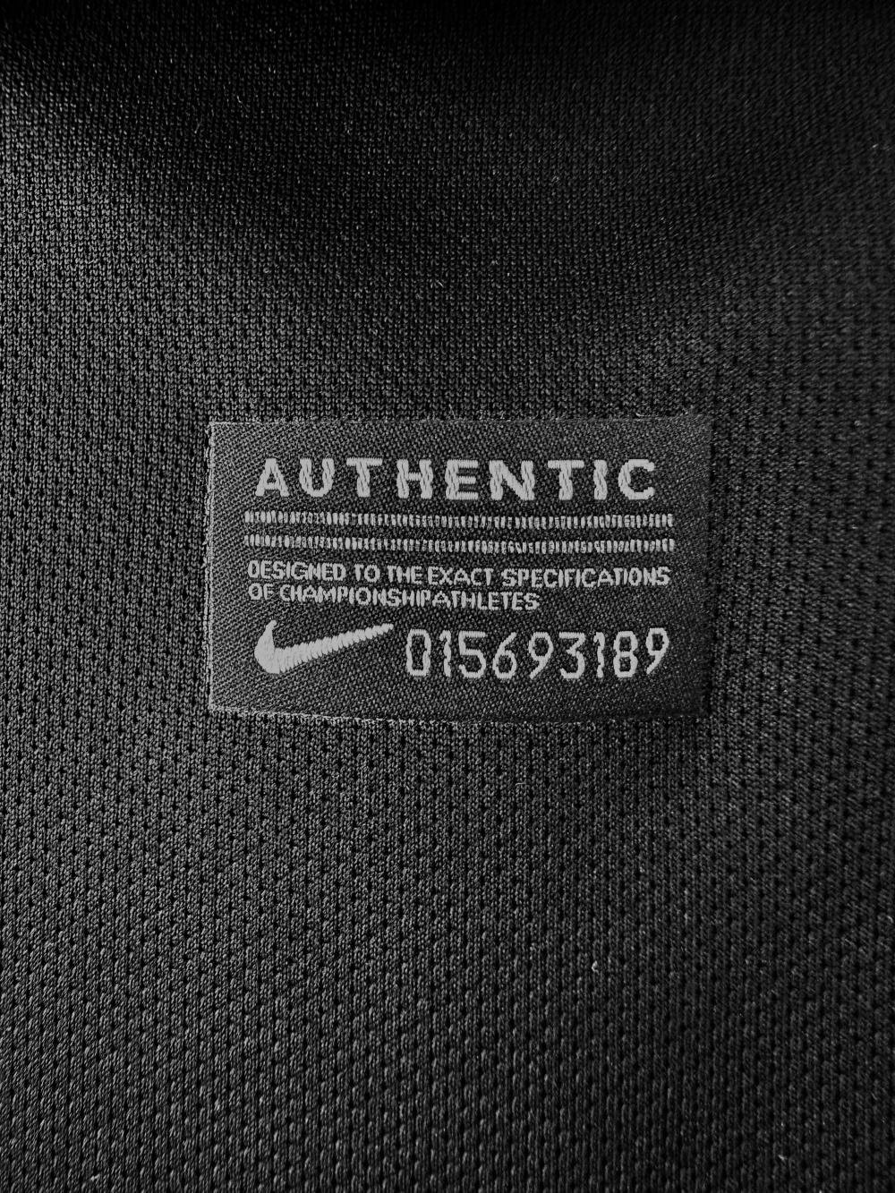 2013-2014 Retro Brazil black Soccer Jersey AAA fan-grade — view 10