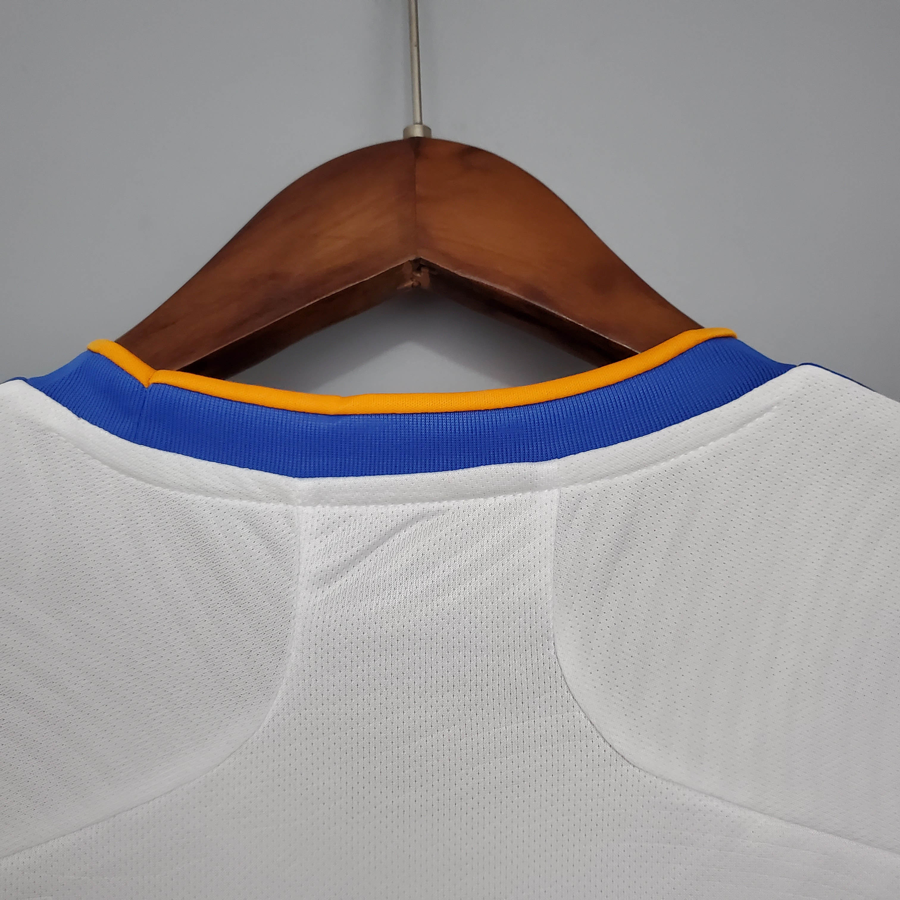 2021/2022 Real Madrid Football Shirt Home — view 7