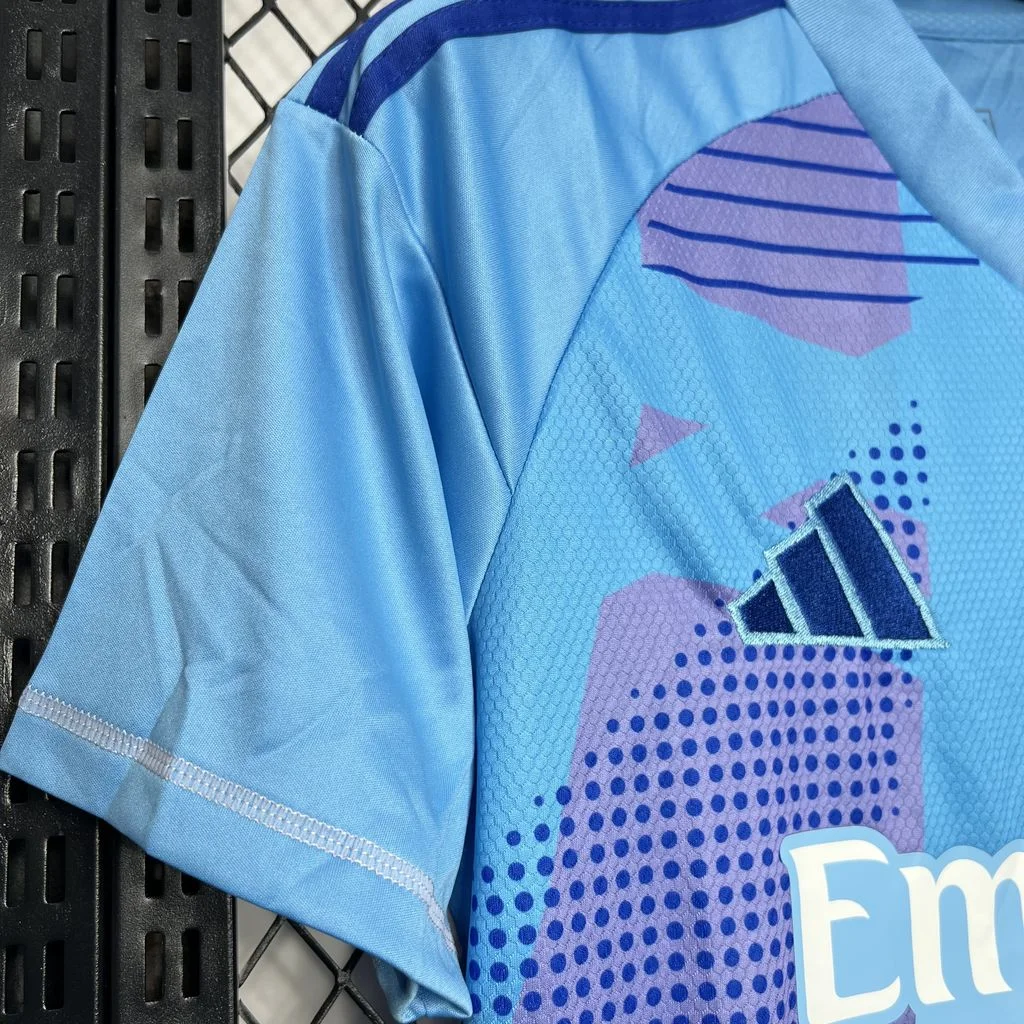 2024/2025 Real Madrid Goalkeeper Jersey — view 4