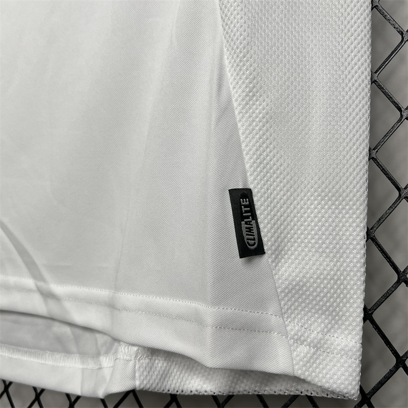 2002 Retro Germany Home Soccer Jersey AAA fan-grade — view 8
