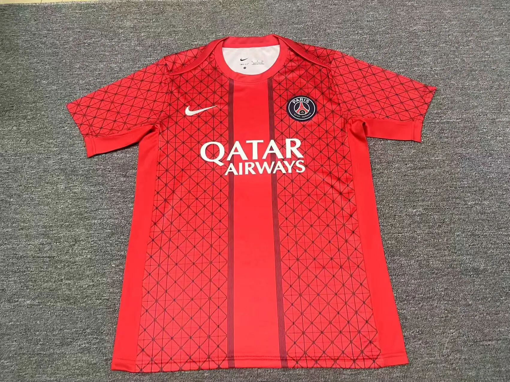 2025/2026 Psg Paris Saint-Germain Training clothes Red Football Jersey AAA fan-grade