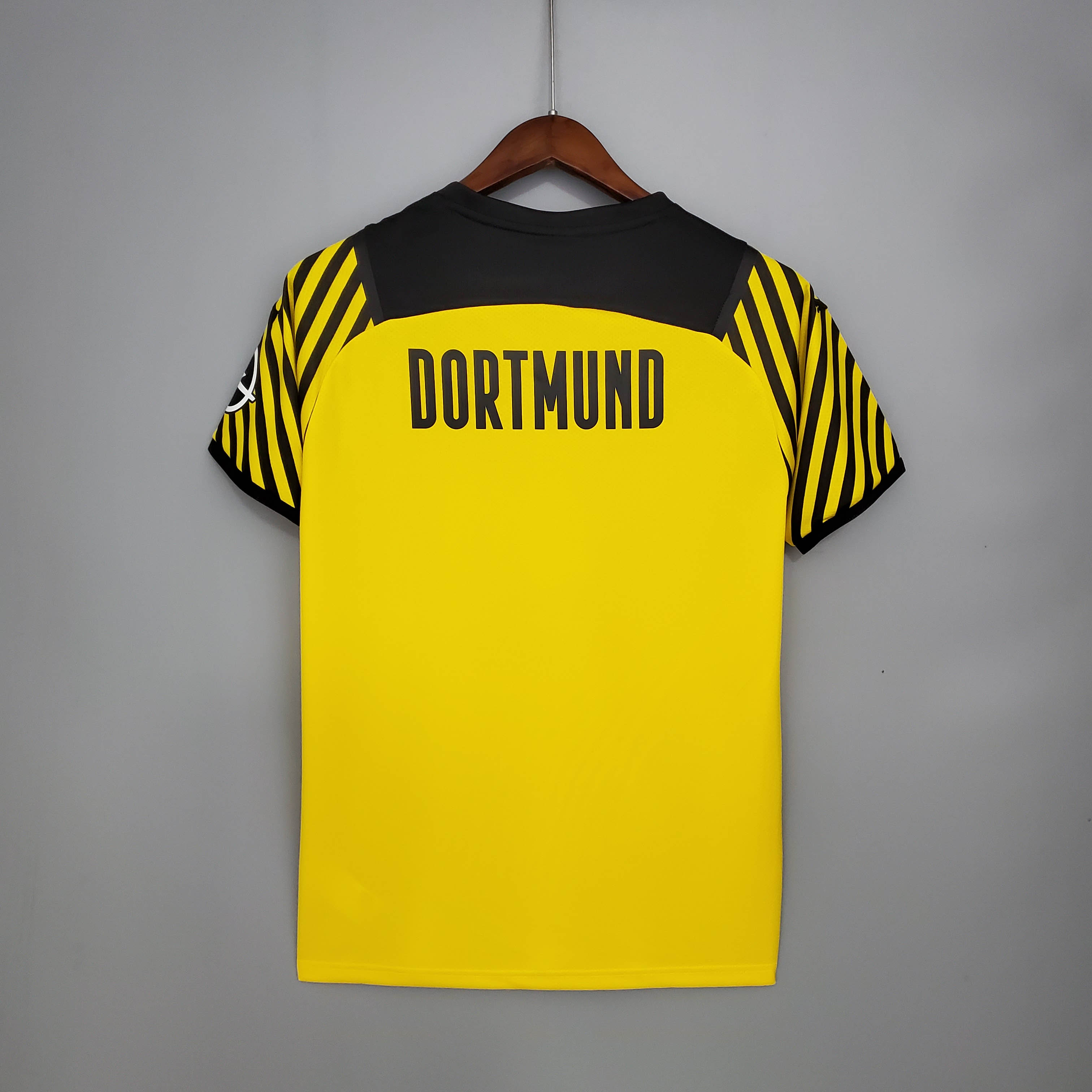 2021/2022 Football Shirt Dortmund Home — view 2