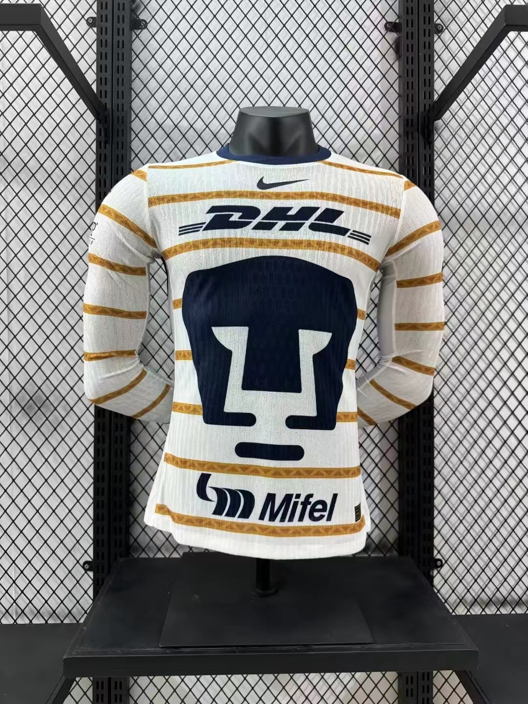 2024/2025 Long Sleeve Pumas UNAM Home Player Version Football Shirt AAA fan-grade