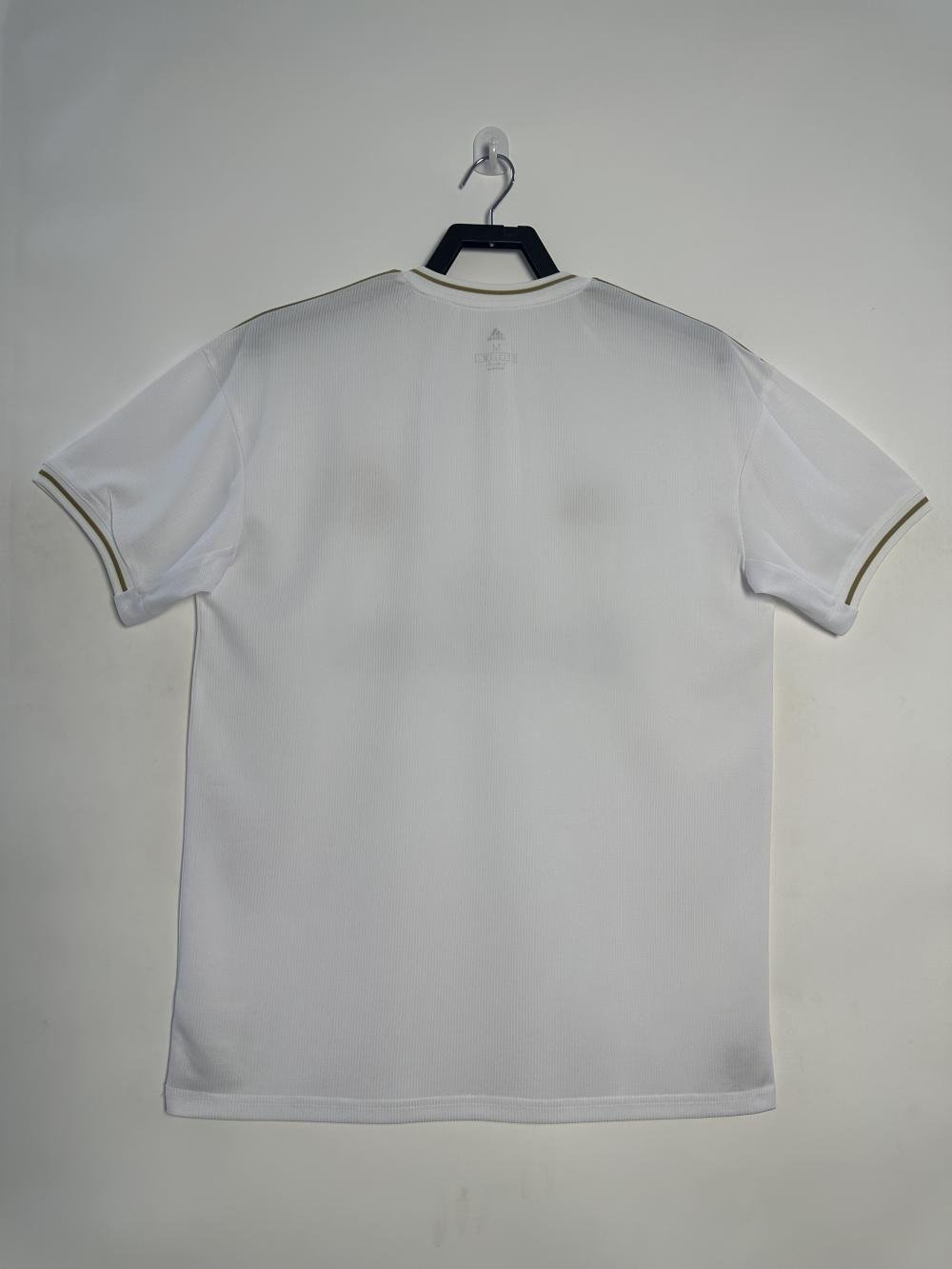 2019/2020 Retro Real Madrid Local Camiseta de Fútbol Calidad Tailandesa — view 2