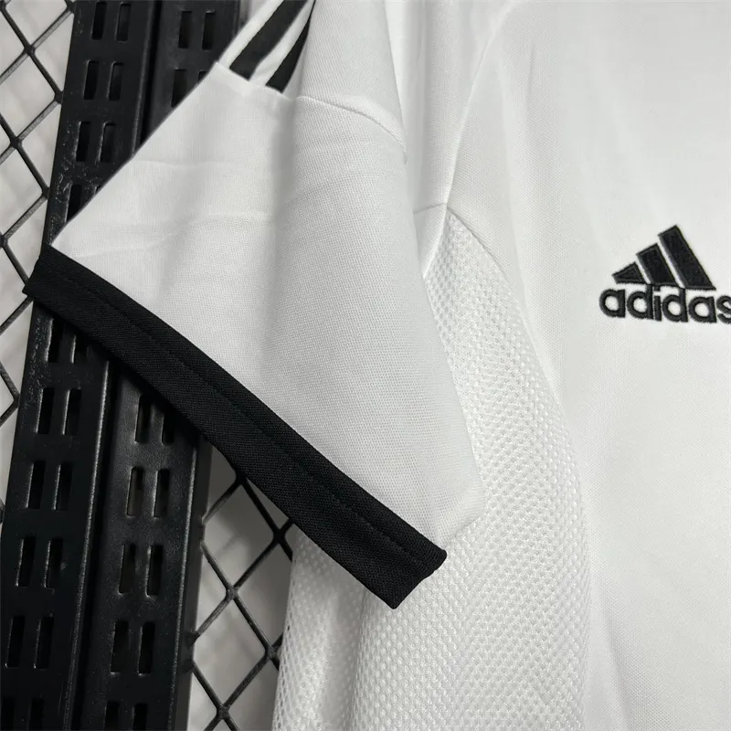 2002 Retro Germany Home Soccer Jersey AAA fan-grade — view 5