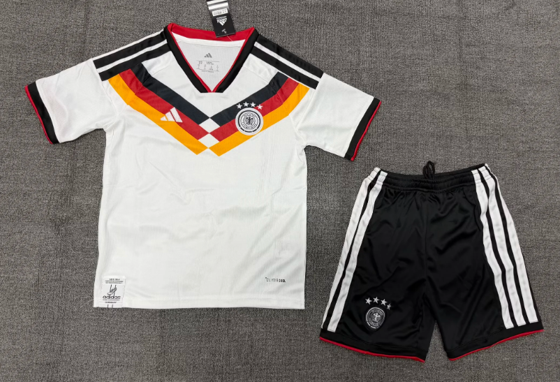 2026 ドイツ ホーム サッカージャージ 1:1 タイ品質 キッズサイズ